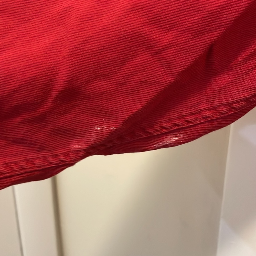 Structure Red Button Down** - Picture 4 of 6